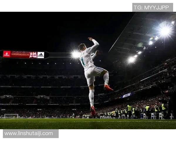 左脚球技超群的足球明星们盘点与他们的辉煌瞬间