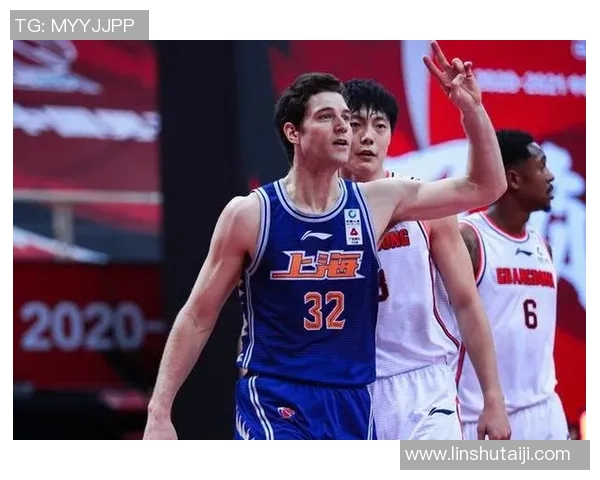 武汉篮球队与广州篮球队赛后复盘分析球员个人能力对比与表现总结